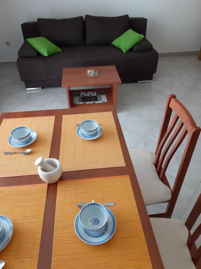 Apartments Mihael Malinska Extérieur photo